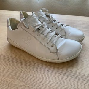 Vivobarefoot Geo Court EU 43